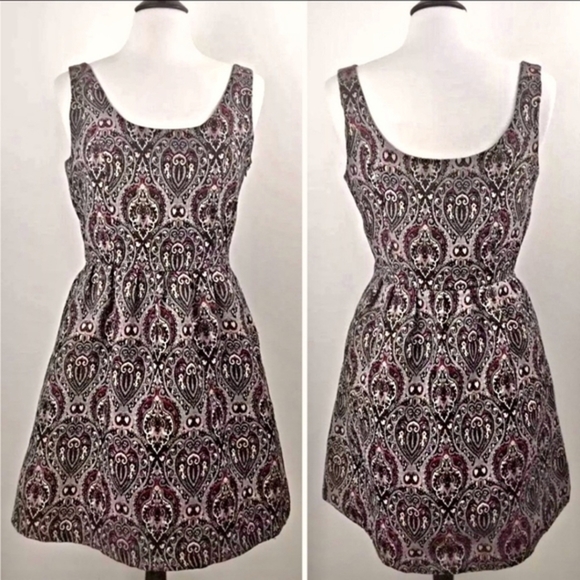 BB Dakota Red Brocade Fit & Flare Dress–Sleeveless Scoop Neck w/ Side Pockets 0 - Picture 7 of 9